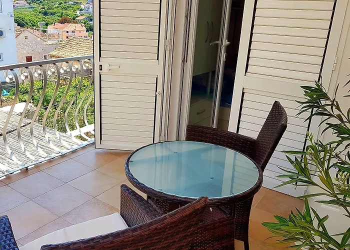 Nona 1 Apartamento Hvar Town