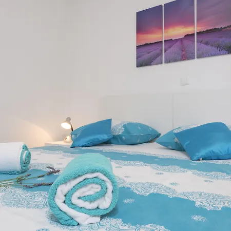 Apartament Nona 1 *