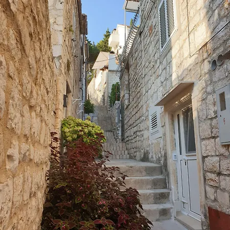 Διαμέρισμα Nona 1 *