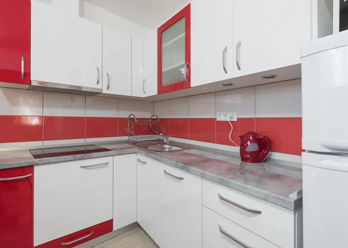 Appartement Nona 1 *