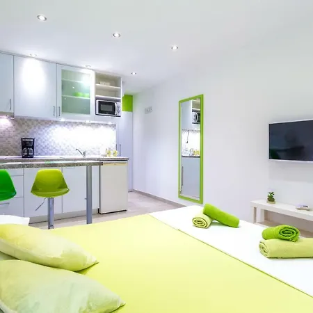 Appartement Nona 1 *